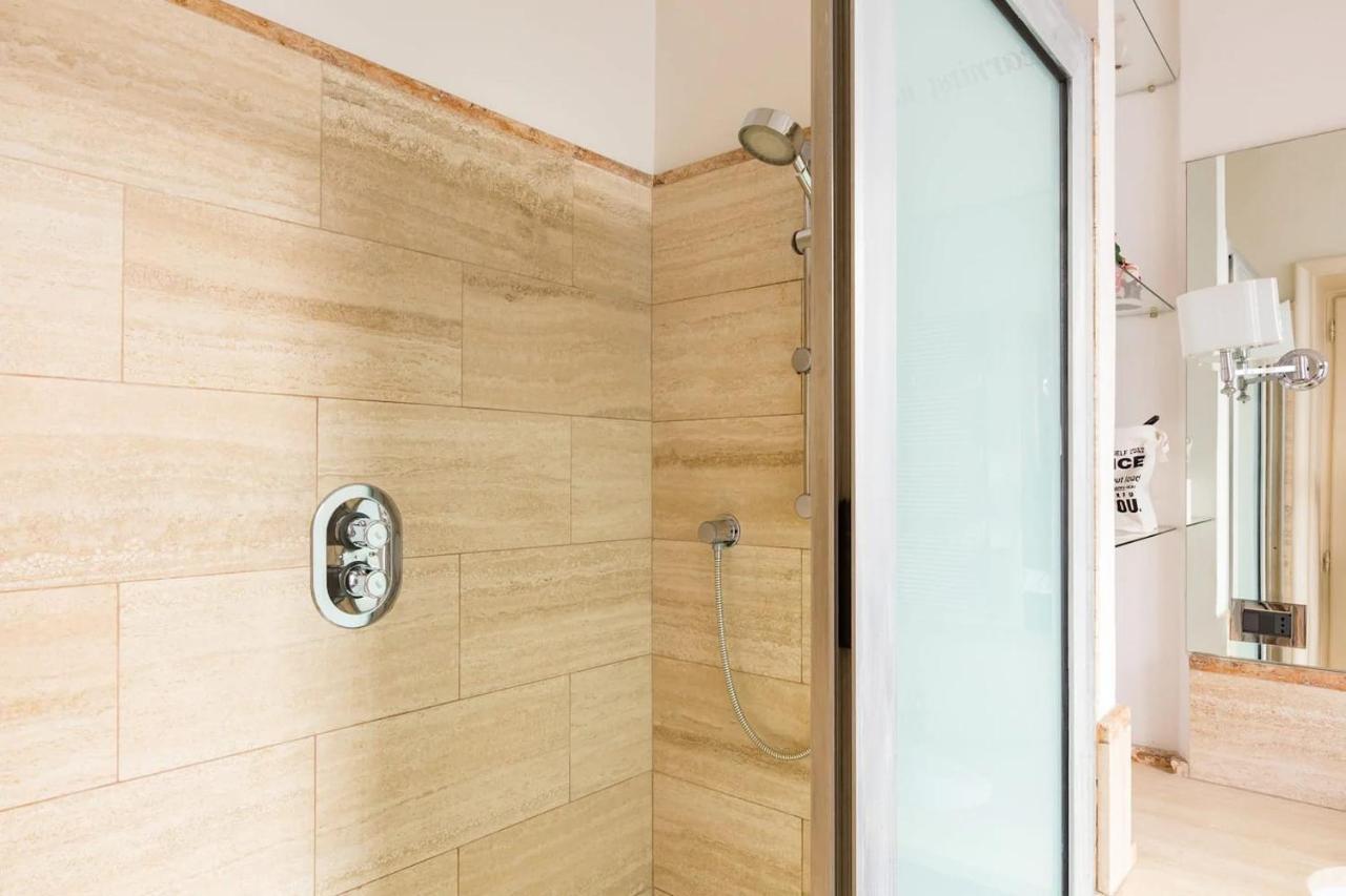 Holiday Room Naiadis Roma Exterior foto
